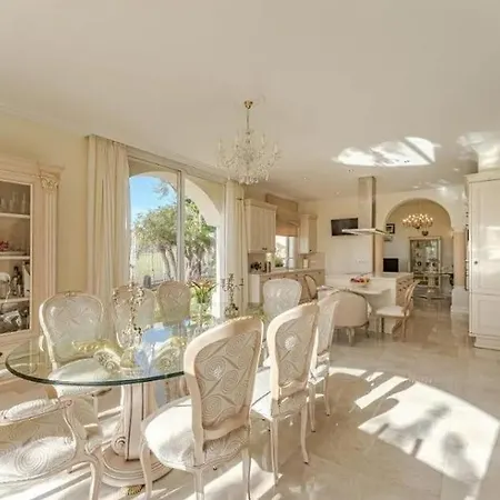 Chalet En بيت للعطل أذيخي